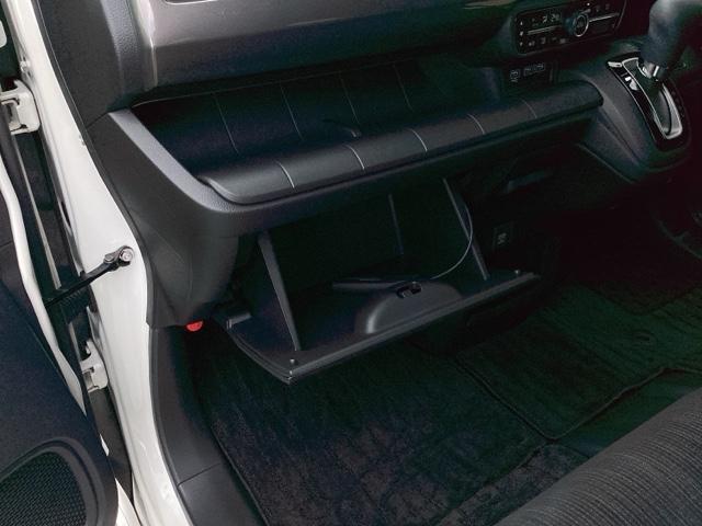 Ｎ－ＷＧＮカスタム Ｌホンダセンシング　ＥＴＣ／バックモニター／純正ナビ　クリソナ　ＥＴＣ付き　ＥＣＯＮ　整備記録簿　スマ－トキ－　エアコン　ナビ＆ＴＶ　フルセグ　バックカメラ　ＬＥＤヘッド　ドラレコ　オートクルーズ　ＵＳＢ接続　ＤＶＤ（44枚目）