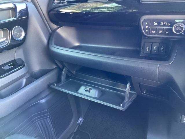 Ｎ－ＢＯＸカスタム ＥＸ　助手席スーパースライドシートプラズマクラスター技術搭載フルオート・エアコンディショナーアレルクリーンプラスシート　ソナー　ＬＥＤヘッド　ＵＳＢ接続　リアカメラ　アイドリングストップ　シートヒーター（32枚目）