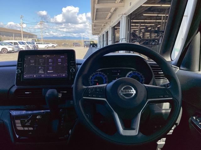 ルークス ハイウェイスターＸ　アイスト　フルセグテレビ　ＵＳＢポート　横滑防止装置　ＤＶＤ再生　コーナーソナー　ＥＴＣ　ＬＥＤ　スマートキー　パワーウィンドウ　ベンチシート　ナビＴＶ　パワステ　オートエアコン（3枚目）