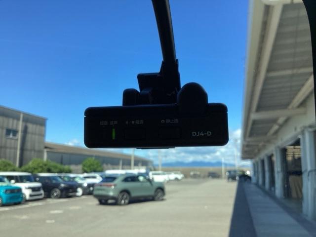 ルークス ハイウェイスターＸ　アイスト　フルセグテレビ　ＵＳＢポート　横滑防止装置　ＤＶＤ再生　コーナーソナー　ＥＴＣ　ＬＥＤ　スマートキー　パワーウィンドウ　ベンチシート　ナビＴＶ　パワステ　オートエアコン（13枚目）