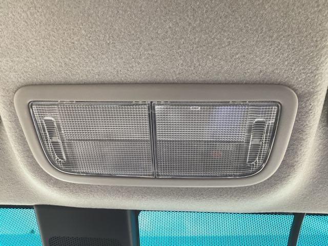 フィット 13G・Lホンダセンシング 純正メモリーナビ ドラレコ リアカメラ 地デジフルセグTV ETC車載器 DVD再生可 ナビ&TV サイドカーテンエアバック Dレコ USB エアバック パワーウインドウ 記録簿 キーフリーシステム(28枚目)
