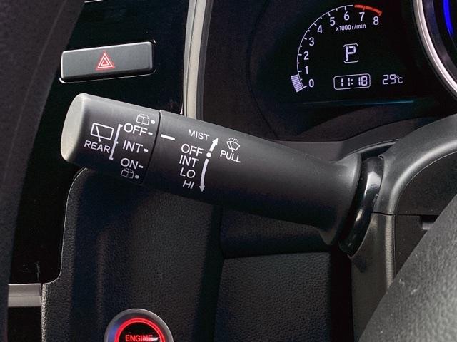 フィット 13G・Lホンダセンシング 純正メモリーナビ ドラレコ リアカメラ 地デジフルセグTV ETC車載器 DVD再生可 ナビ&TV サイドカーテンエアバック Dレコ USB エアバック パワーウインドウ 記録簿 キーフリーシステム(34枚目)