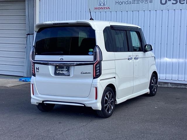 Ｎ－ＢＯＸカスタム Ｇ・Ｌホンダセンシング　純正メモリーナビＬＥＤライト　地デジＴＶ　助手席エアバッグ　キーレス　セキュリティーアラーム　スマ－トキ－　コーナーセンサ　リアカメラ　ナビＴＶ　ＥＴＣ　前車追従機能　サイドエアバッグ　ＵＳＢ　ＤＶＤ（7枚目）