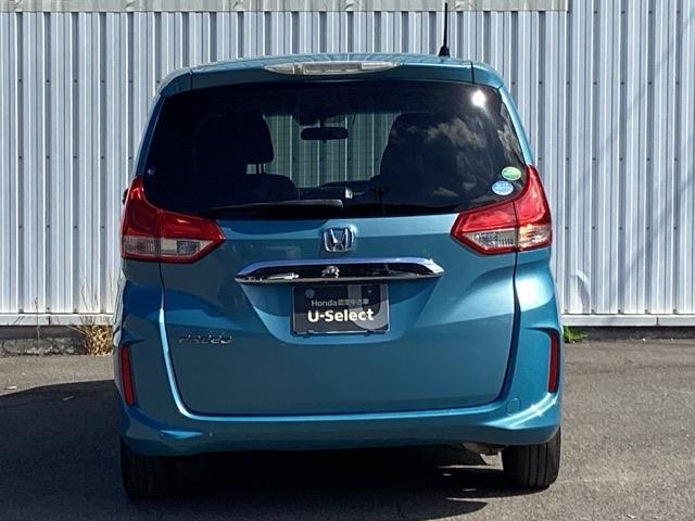 フリード Ｇ・ホンダセンシング　ＬＥＤヘッドライト＋アクティブコーナリングライト　ｉストップ　Ｗエアバッグ　パワーウィンドウ　アクティブクルーズコントロール　スマートキ　カーテンエアバッグ　カラーバックモニター　整備点検記録簿（9枚目）