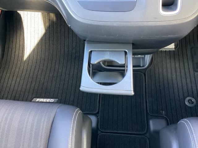 フリード Ｇ・ホンダセンシング　ＬＥＤヘッドライト＋アクティブコーナリングライト　ｉストップ　Ｗエアバッグ　パワーウィンドウ　アクティブクルーズコントロール　スマートキ　カーテンエアバッグ　カラーバックモニター　整備点検記録簿（30枚目）