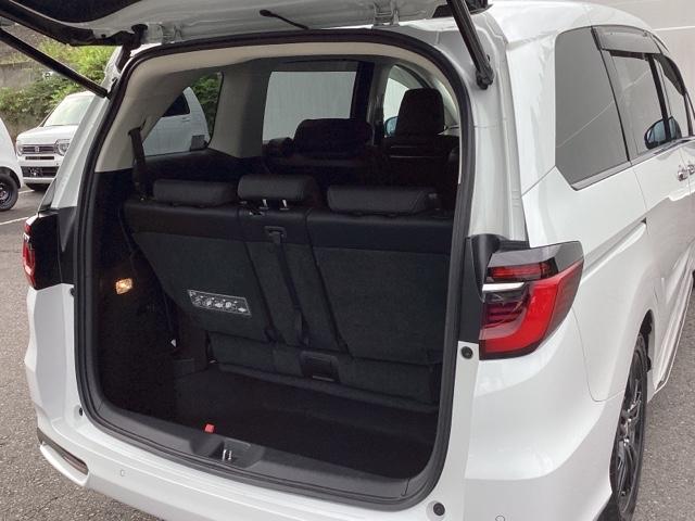 オデッセイハイブリッド e:HEVアブソルート・EX ドラレコ ETC リアカメラ 電動Rゲート LEDライト シ-トヒ-タ- 両側PSD エアロ パワ-シ-ト 整備記録簿 フルセグ アイドルストップ クルーズコントロール DVD再生機能 3列シート(20枚目)