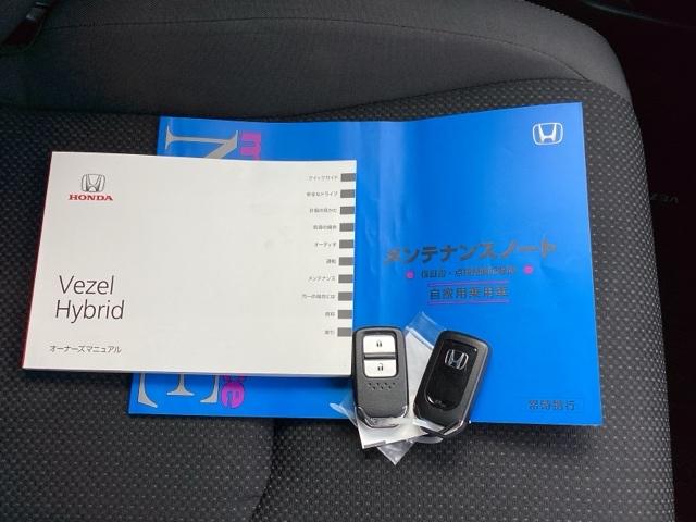 ヴェゼル ハイブリッドＸ・ホンダセンシング　地デジ　Ａクルーズ　Ｂモニ　スマキー　オートエアコン　ＶＳＡ　ＬＥＤヘッドライト　ＥＴＣ車載器　カーテンエアバッグ　ＡＢＳ　パワーウィンドウ　ＵＳＢ　Ｗエアバッグ（19枚目）
