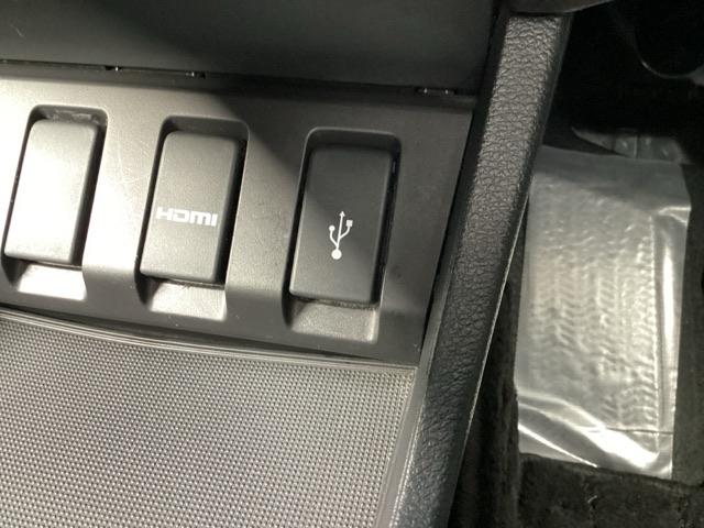 ヴェゼル ハイブリッドＸ・ホンダセンシング　地デジ　Ａクルーズ　Ｂモニ　スマキー　オートエアコン　ＶＳＡ　ＬＥＤヘッドライト　ＥＴＣ車載器　カーテンエアバッグ　ＡＢＳ　パワーウィンドウ　ＵＳＢ　Ｗエアバッグ（23枚目）