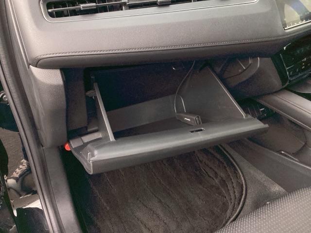 ヴェゼル ハイブリッドＸ・ホンダセンシング　地デジ　Ａクルーズ　Ｂモニ　スマキー　オートエアコン　ＶＳＡ　ＬＥＤヘッドライト　ＥＴＣ車載器　カーテンエアバッグ　ＡＢＳ　パワーウィンドウ　ＵＳＢ　Ｗエアバッグ（40枚目）