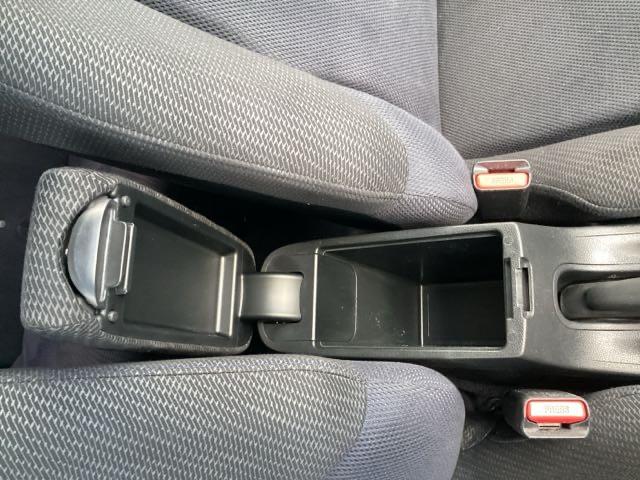 フィットハイブリッド スマートセレクション ディスチャージヘッドライト+オートライトコントロール 地デジTV DVD スマートキー オートクルーズコントロール ETC イモビ バックカメラ キーフリー オートエアコン ABS パワーウィンドウ(26枚目)