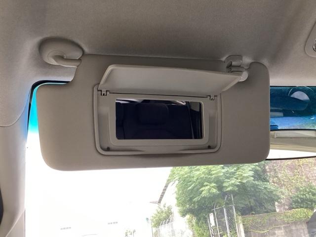 フィットハイブリッド スマートセレクション ディスチャージヘッドライト+オートライトコントロール 地デジTV DVD スマートキー オートクルーズコントロール ETC イモビ バックカメラ キーフリー オートエアコン ABS パワーウィンドウ(42枚目)