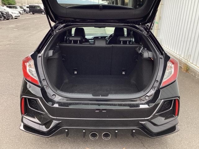 シビック ハッチバック トップロードサンルーフナビ装着用スペシャルパッケージ+ETC車載器LEDヘッドライトHondaSENSING渋滞追従機能レザーインテリア 盗難防止装置 Bモニター 整備記録簿 横滑防止 LEDライト(19枚目)