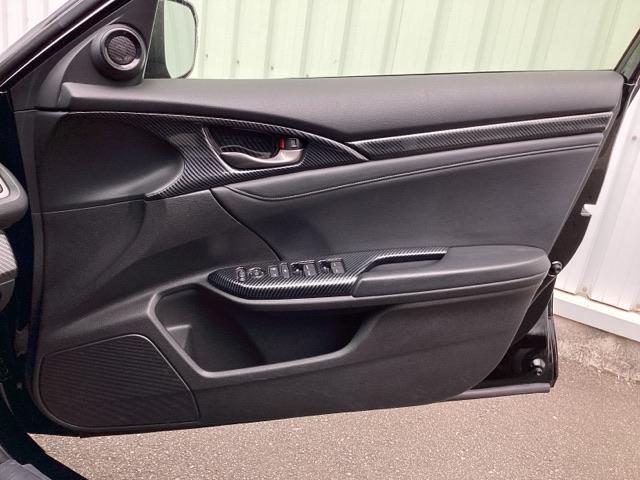 シビック ハッチバック トップロードサンルーフナビ装着用スペシャルパッケージ+ETC車載器LEDヘッドライトHondaSENSING渋滞追従機能レザーインテリア 盗難防止装置 Bモニター 整備記録簿 横滑防止 LEDライト(36枚目)