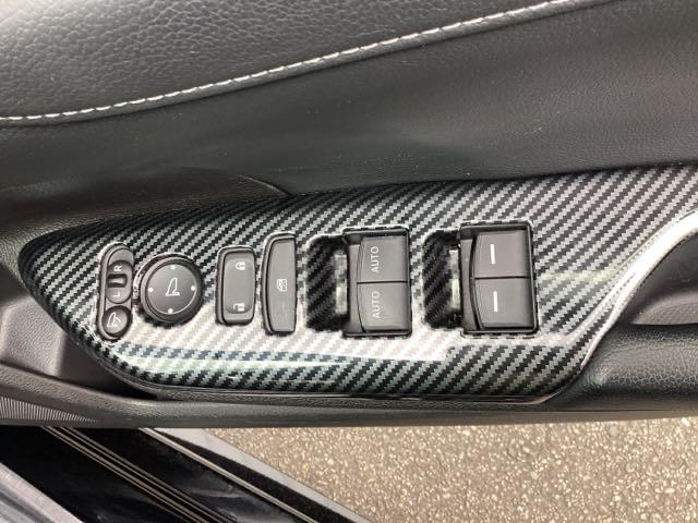 シビック ハッチバック トップロードサンルーフナビ装着用スペシャルパッケージ+ETC車載器LEDヘッドライトHondaSENSING渋滞追従機能レザーインテリア 盗難防止装置 Bモニター 整備記録簿 横滑防止 LEDライト(37枚目)