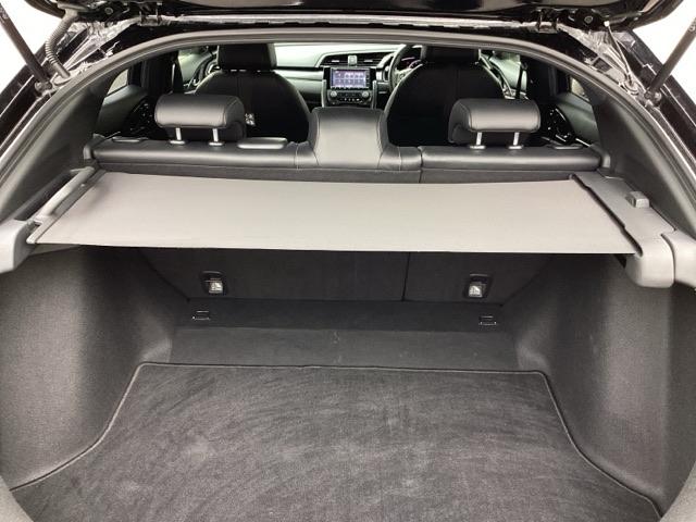 シビック ハッチバック トップロードサンルーフナビ装着用スペシャルパッケージ+ETC車載器LEDヘッドライトHondaSENSING渋滞追従機能レザーインテリア 盗難防止装置 Bモニター 整備記録簿 横滑防止 LEDライト(42枚目)