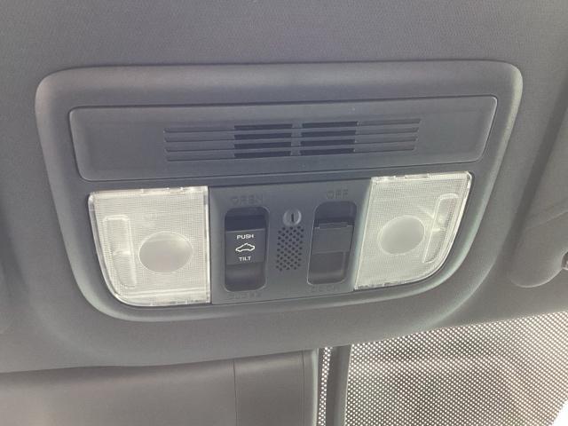 シビック ハッチバック トップロードサンルーフナビ装着用スペシャルパッケージ+ETC車載器LEDヘッドライトHondaSENSING渋滞追従機能レザーインテリア 盗難防止装置 Bモニター 整備記録簿 横滑防止 LEDライト(45枚目)