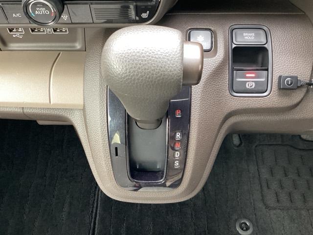 N-WGN Lホンダセンシング ETC/純正ナビ/バックモニター/ホンダセンシング ETC装備 Bモニタ 1オナ LEDランプ シートヒータ DVD フルセグ 横滑り防止機能 USBポート パーキングセンサー キーフリー ナビTV(29枚目)
