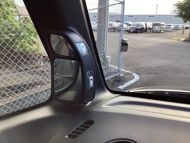 N-BOX GSSパッケージ ETC/純正ナビ/バックモニター Iストップ 両側スライド片側電動ドア ダブルエアバック TVナビ 点検記録簿 イモビ 1セグTV 前席シートヒーター スマートキー&プッシュスタート ベンチシ-ト(23枚目)