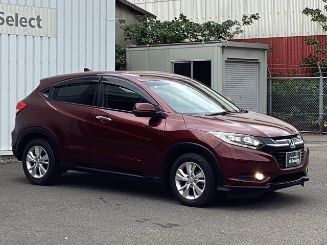 ヴェゼル Ｘ　ナビ装着用スペシャルパッケージあんしんパッケージ　リアカメラ　スマ－トキ－　記録簿　サイドエアバッグ　ＥＴＣ車載器　パワーウィンドウ　盗難防止システム　横滑り防止　ＬＥＤヘッドランプ　クルコン　ＰＳ（7枚目）