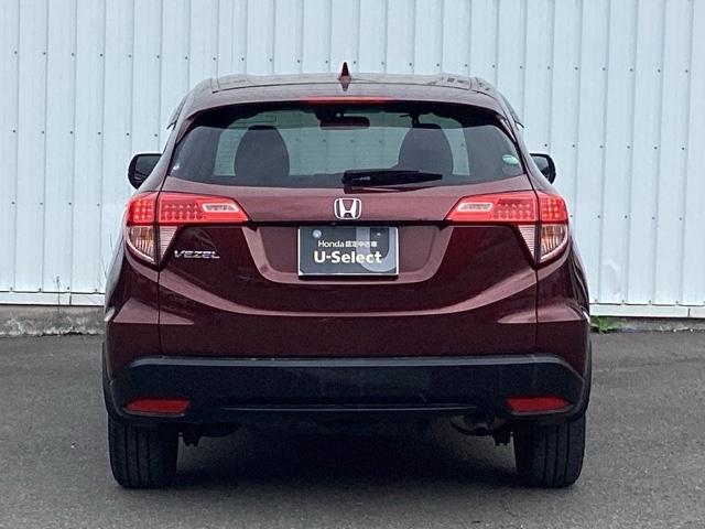 ヴェゼル Ｘ　ナビ装着用スペシャルパッケージあんしんパッケージ　リアカメラ　スマ－トキ－　記録簿　サイドエアバッグ　ＥＴＣ車載器　パワーウィンドウ　盗難防止システム　横滑り防止　ＬＥＤヘッドランプ　クルコン　ＰＳ（9枚目）