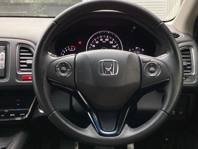 ヴェゼル Ｘ　ナビ装着用スペシャルパッケージあんしんパッケージ　リアカメラ　スマ－トキ－　記録簿　サイドエアバッグ　ＥＴＣ車載器　パワーウィンドウ　盗難防止システム　横滑り防止　ＬＥＤヘッドランプ　クルコン　ＰＳ（15枚目）