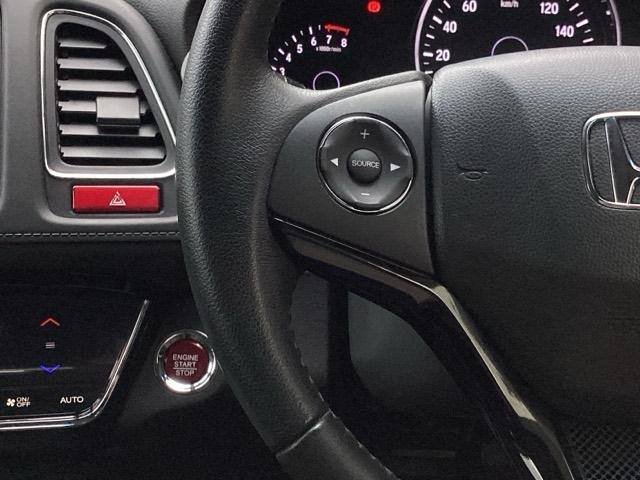 ヴェゼル Ｘ　ナビ装着用スペシャルパッケージあんしんパッケージ　リアカメラ　スマ－トキ－　記録簿　サイドエアバッグ　ＥＴＣ車載器　パワーウィンドウ　盗難防止システム　横滑り防止　ＬＥＤヘッドランプ　クルコン　ＰＳ（24枚目）