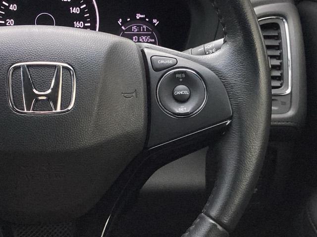 ヴェゼル Ｘ　ナビ装着用スペシャルパッケージあんしんパッケージ　リアカメラ　スマ－トキ－　記録簿　サイドエアバッグ　ＥＴＣ車載器　パワーウィンドウ　盗難防止システム　横滑り防止　ＬＥＤヘッドランプ　クルコン　ＰＳ（25枚目）