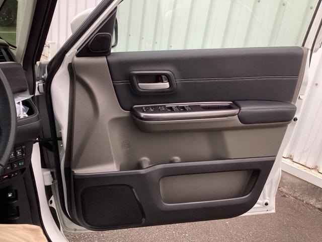 フリードハイブリッド ハイブリッド・EX Hondaインターナビ+リンクアップフリー+ETC車載器(ナビ連動)LEDヘッドライト+アクティブコーナリングライト 地デジフルセグTV シ-トヒ-タ- 整備記録簿 USB接続 リヤカメラ ABS(38枚目)