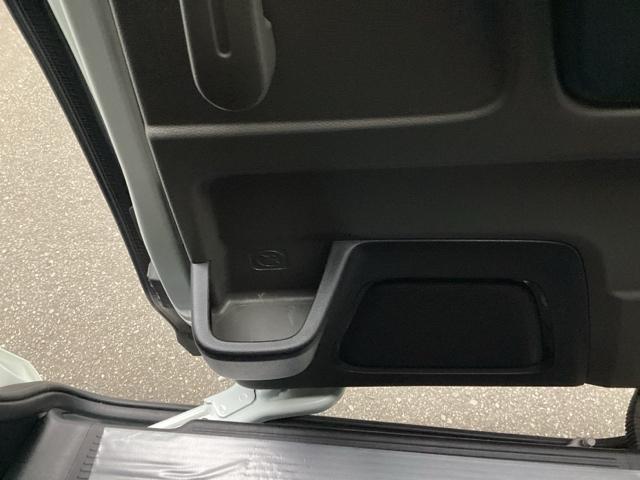 フリードハイブリッド ハイブリッド・EX Hondaインターナビ+リンクアップフリー+ETC車載器(ナビ連動)LEDヘッドライト+アクティブコーナリングライト 地デジフルセグTV シ-トヒ-タ- 整備記録簿 USB接続 リヤカメラ ABS(40枚目)