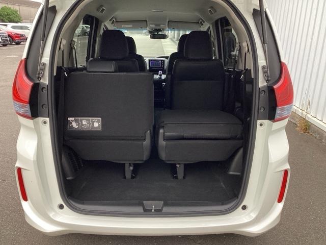 フリードハイブリッド ハイブリッド・EX Hondaインターナビ+リンクアップフリー+ETC車載器(ナビ連動)LEDヘッドライト+アクティブコーナリングライト 地デジフルセグTV シ-トヒ-タ- 整備記録簿 USB接続 リヤカメラ ABS(45枚目)
