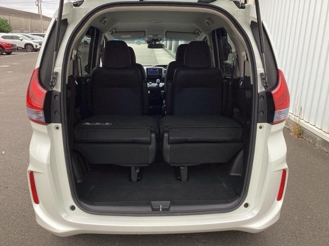 フリードハイブリッド ハイブリッド・EX Hondaインターナビ+リンクアップフリー+ETC車載器(ナビ連動)LEDヘッドライト+アクティブコーナリングライト 地デジフルセグTV シ-トヒ-タ- 整備記録簿 USB接続 リヤカメラ ABS(46枚目)