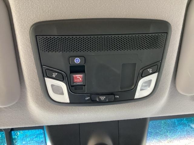 フィット ホーム HondaCONNECTforGathers+ナビ装着用スペシャルパッケージ リアカメ LEDライト クリアランスソナー ドラレコ 記録簿付 エアバッグ iストップ スマ-トキ- 盗難防止装置 DVD(43枚目)