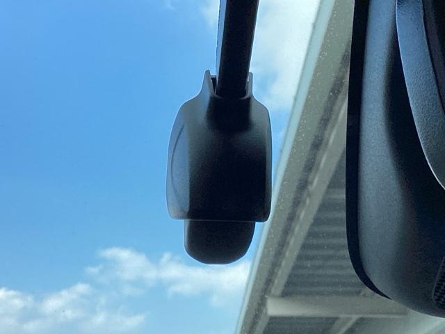 ヴェゼル e:HEVZ ブラインドスポットインフォメーション後退出庫サポートハンズフリーアクセスパワーテールゲート(予約クローズ機能付 スマキ Pトランク フルオートエアコン Dレコ エアバッグ 両席エアバック Rカメ(13枚目)