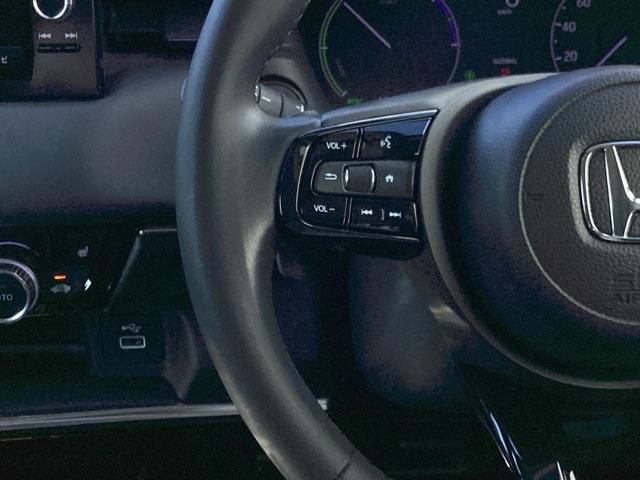 ヴェゼル e:HEVZ ブラインドスポットインフォメーション後退出庫サポートハンズフリーアクセスパワーテールゲート(予約クローズ機能付 スマキ Pトランク フルオートエアコン Dレコ エアバッグ 両席エアバック Rカメ(31枚目)