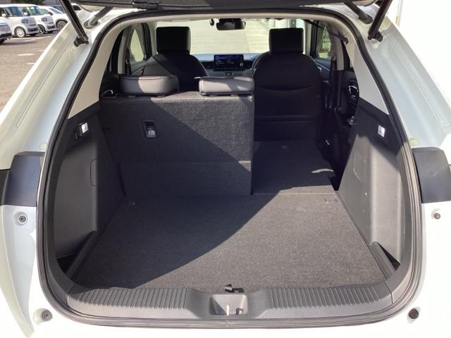 ヴェゼル e:HEVZ ブラインドスポットインフォメーション後退出庫サポートハンズフリーアクセスパワーテールゲート(予約クローズ機能付 スマキ Pトランク フルオートエアコン Dレコ エアバッグ 両席エアバック Rカメ(43枚目)