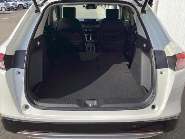 ヴェゼル e:HEVZ ブラインドスポットインフォメーション後退出庫サポートハンズフリーアクセスパワーテールゲート(予約クローズ機能付 スマキ Pトランク フルオートエアコン Dレコ エアバッグ 両席エアバック Rカメ(44枚目)