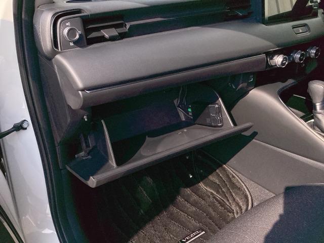 ヴェゼル e:HEVZ ブラインドスポットインフォメーション後退出庫サポートハンズフリーアクセスパワーテールゲート(予約クローズ機能付 スマキ Pトランク フルオートエアコン Dレコ エアバッグ 両席エアバック Rカメ(46枚目)