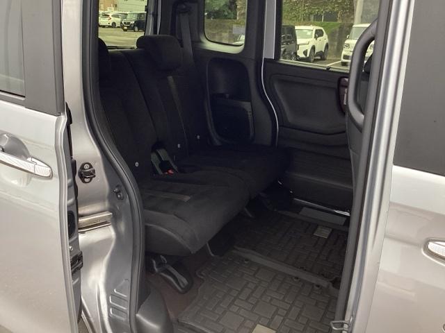 N-BOXカスタム G・Lホンダセンシング ETC/ディスプレイオーディオ/バックモニター/ホンダセンシング 整備記録簿 助手席エアバッグ 1セグTV キーレス アイドリングST セキュリティーアラーム スマ-トキ- コーナーセンサ リアカメラ(18枚目)