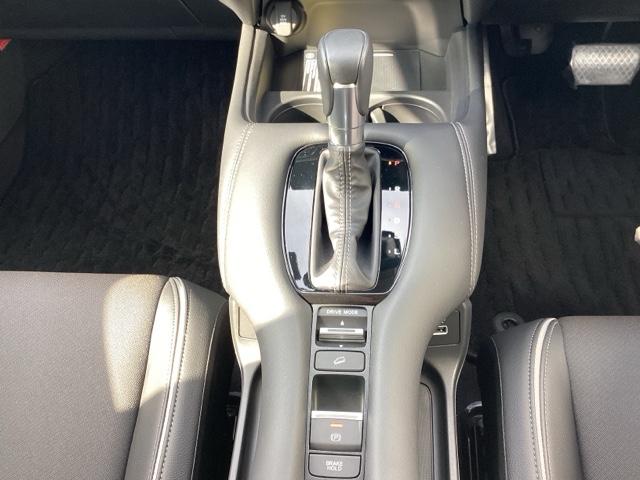 ZR-V X BSI・後退出庫サポートレス 1オーナー クリアランスソナー 地デジ Bカメ オートクルーズコントロール ESC サイドカーテンエアバック エアコン 盗難防止装置 アイドリングストップ LEDライト(26枚目)