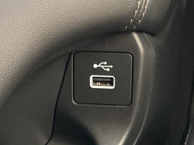 ZR-V X BSI・後退出庫サポートレス 1オーナー クリアランスソナー 地デジ Bカメ オートクルーズコントロール ESC サイドカーテンエアバック エアコン 盗難防止装置 アイドリングストップ LEDライト(27枚目)