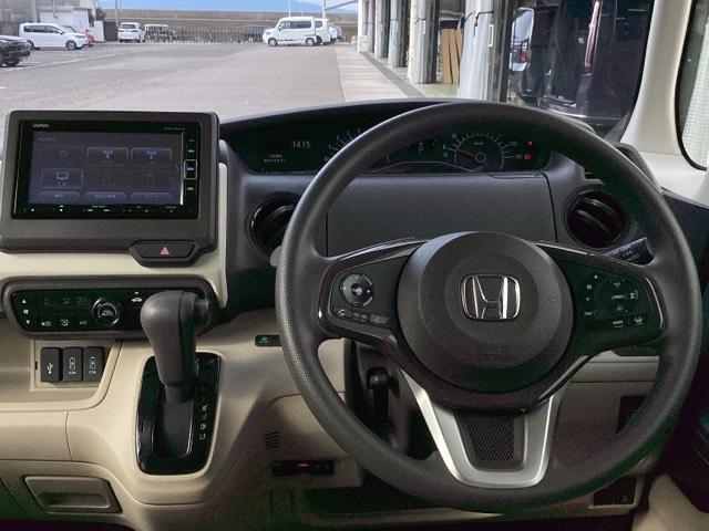 N-BOX G・Lホンダセンシング ナビ装着用スペシャルパッケージ+ETC車載器 Aストップ ESC キーフリーシステム LEDライト フルセグ対応 バックM TVナビ USB スマートキー クルコン 両席エアバック エアコン DVD(3枚目)
