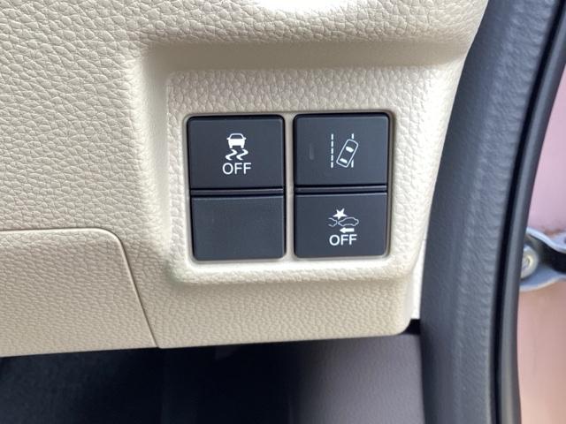 N-BOX G・Lホンダセンシング ナビ装着用スペシャルパッケージ+ETC車載器 Aストップ ESC キーフリーシステム LEDライト フルセグ対応 バックM TVナビ USB スマートキー クルコン 両席エアバック エアコン DVD(33枚目)