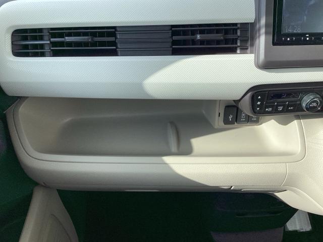 N-BOX G・Lホンダセンシング ナビ装着用スペシャルパッケージ+ETC車載器 Aストップ ESC キーフリーシステム LEDライト フルセグ対応 バックM TVナビ USB スマートキー クルコン 両席エアバック エアコン DVD(44枚目)