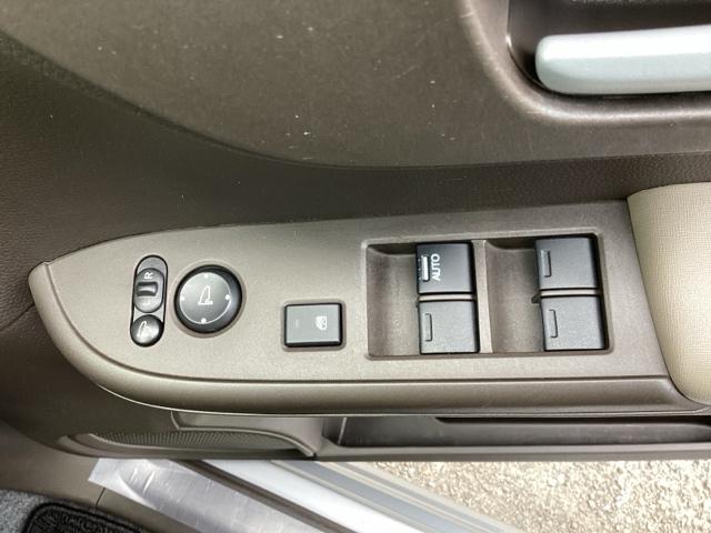 Ｎ－ＷＧＮ Ｌホンダセンシング　ＥＴＣ／純正ナビ／バックモニター／ホンダセンシング　ＥＴＣ装備　Ｂモニタ　ＬＥＤランプ　シートヒータ　ＤＶＤ　フルセグ　横滑り防止機能　ＵＳＢポート　パーキングセンサー　セキュリティアラーム　ナビＴＶ（42枚目）