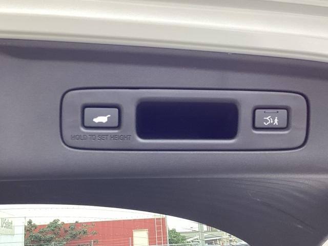 ＺＲ－Ｖ Ｚ　ＢＳＩ・後退出庫サポートレス　Ｄレコ　盗難防止システム　インテリキー　カーテンエアバック　地デジ　ＶＳＡ　ワンオーナー　Ｂカメラ　クルコン　ＵＳＢ　エアコン　ターボ　本革シ－ト　クリアランスソナー（19枚目）