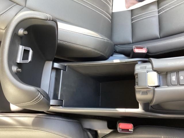 ＺＲ－Ｖ Ｚ　ＢＳＩ・後退出庫サポートレス　Ｄレコ　盗難防止システム　インテリキー　カーテンエアバック　地デジ　ＶＳＡ　ワンオーナー　Ｂカメラ　クルコン　ＵＳＢ　エアコン　ターボ　本革シ－ト　クリアランスソナー（29枚目）