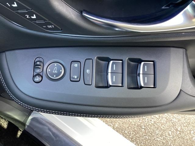 ＺＲ－Ｖ Ｚ　ＢＳＩ・後退出庫サポートレス　Ｄレコ　盗難防止システム　インテリキー　カーテンエアバック　地デジ　ＶＳＡ　ワンオーナー　Ｂカメラ　クルコン　ＵＳＢ　エアコン　ターボ　本革シ－ト　クリアランスソナー（40枚目）