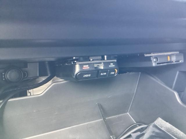 ＢＲＺ Ｓ　６ＭＴ／ドラレコ／ＥＴＣ　スマートキ　キーレスエントリー　地デジ　ヘッドライトＬＥＤ　ＥＳＣ　盗難防止システム　クルーズコントロール　ＡＡＣ　助手席エアバッグ　運転席エアバッグ　ＡＢＳ　ＤＶＤ視聴（12枚目）