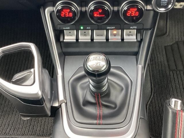 ＢＲＺ Ｓ　６ＭＴ／ドラレコ／ＥＴＣ　スマートキ　キーレスエントリー　地デジ　ヘッドライトＬＥＤ　ＥＳＣ　盗難防止システム　クルーズコントロール　ＡＡＣ　助手席エアバッグ　運転席エアバッグ　ＡＢＳ　ＤＶＤ視聴（15枚目）