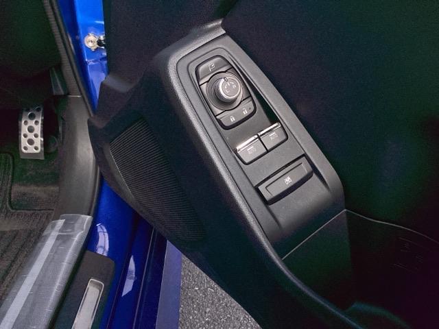 ＢＲＺ Ｓ　６ＭＴ／ドラレコ／ＥＴＣ　スマートキ　キーレスエントリー　地デジ　ヘッドライトＬＥＤ　ＥＳＣ　盗難防止システム　クルーズコントロール　ＡＡＣ　助手席エアバッグ　運転席エアバッグ　ＡＢＳ　ＤＶＤ視聴（35枚目）